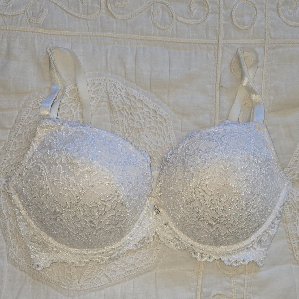 Smart & Sexy Elegant Lace Underwire Bra - White